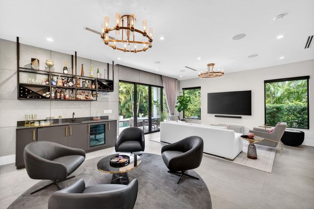 1644 NE 4th Court, Fort Lauderdale, FL 33301
