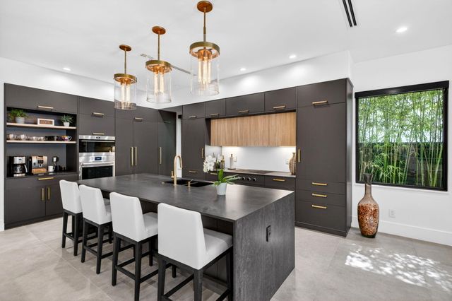 1644 NE 4th Court, Fort Lauderdale, FL 33301