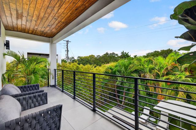 1644 NE 4th Court, Fort Lauderdale, FL 33301