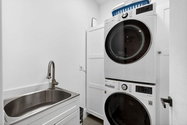 1644 NE 4th Court, Fort Lauderdale, FL 33301