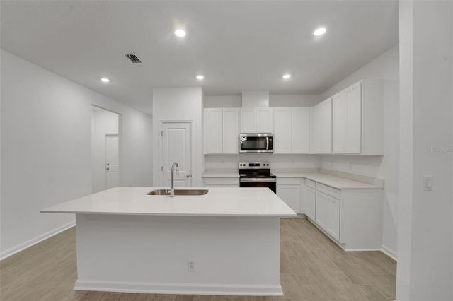 784 SUNSHOWER DRIVE, Lady Lake, FL 32159