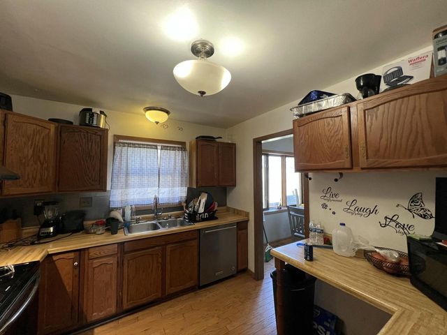 6908 W Greenbrook COURT, Milwaukee, WI 53223