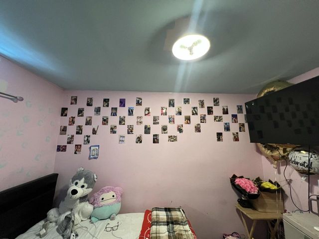 6908 W Greenbrook COURT, Milwaukee, WI 53223