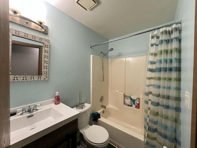 6908 W Greenbrook COURT, Milwaukee, WI 53223