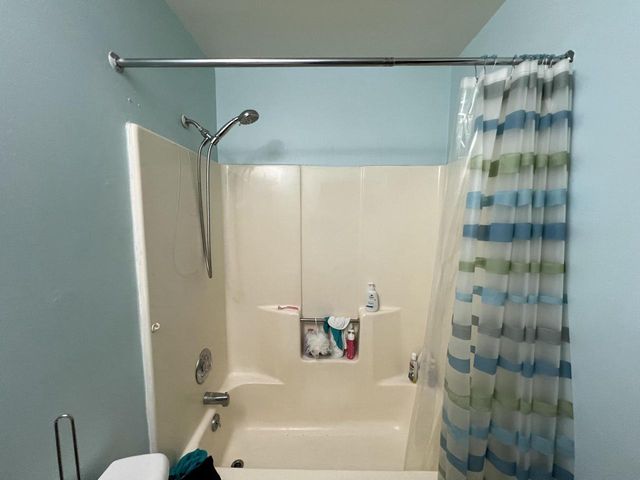 6908 W Greenbrook COURT, Milwaukee, WI 53223