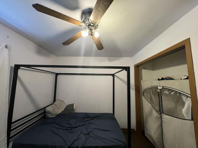 6908 W Greenbrook COURT, Milwaukee, WI 53223