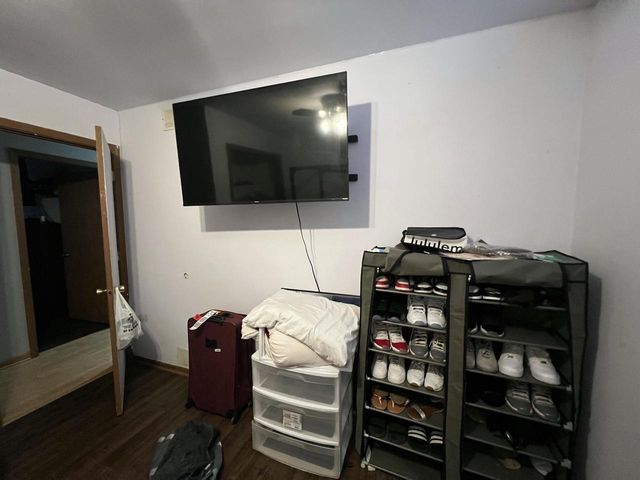 6908 W Greenbrook COURT, Milwaukee, WI 53223