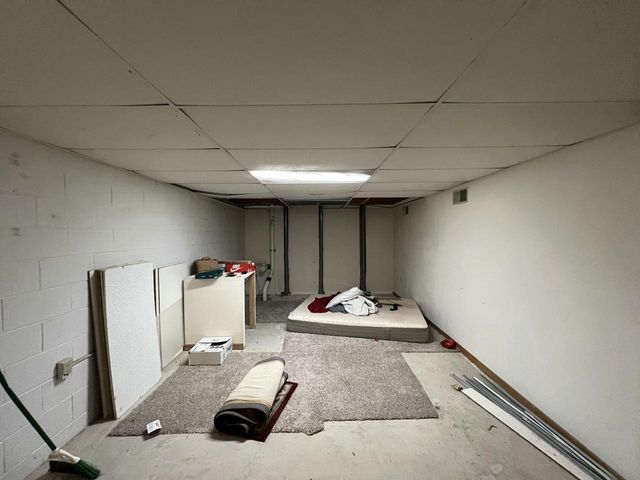 6908 W Greenbrook COURT, Milwaukee, WI 53223