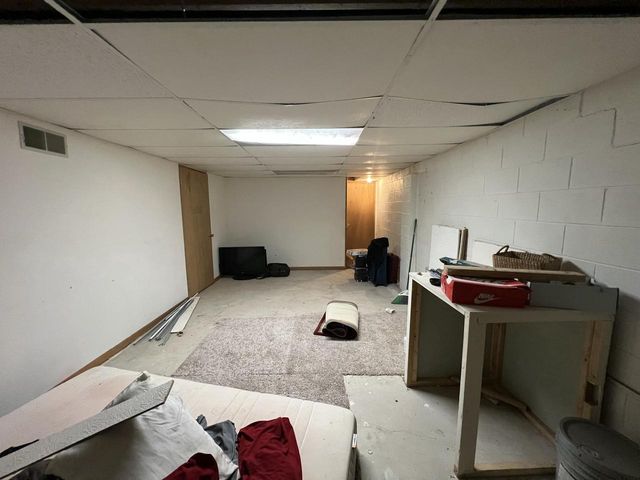 6908 W Greenbrook COURT, Milwaukee, WI 53223