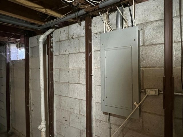 6908 W Greenbrook COURT, Milwaukee, WI 53223