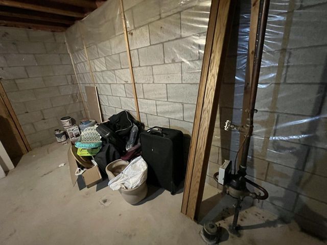 6908 W Greenbrook COURT, Milwaukee, WI 53223