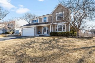 509 W Hawthorne Boulevard, Mundelein, IL 60060