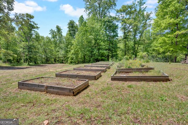 565 Hawks Trail, Newborn, GA 30056
