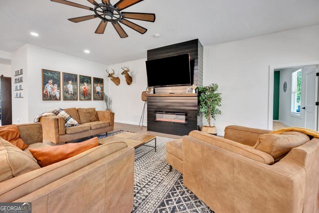 565 Hawks Trail, Newborn, GA 30056