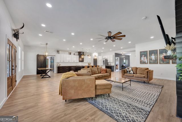 565 Hawks Trail, Newborn, GA 30056