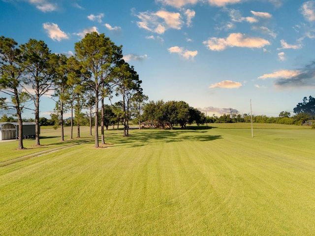 4308 Ferry Rd, Bourg, LA 70343