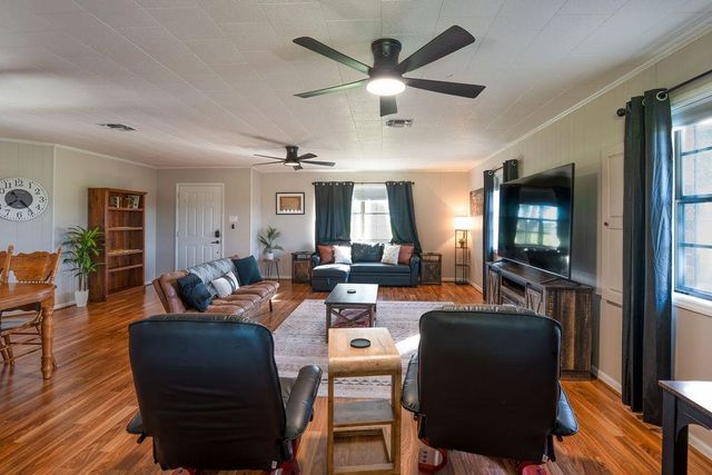 4308 Ferry Rd, Bourg, LA 70343