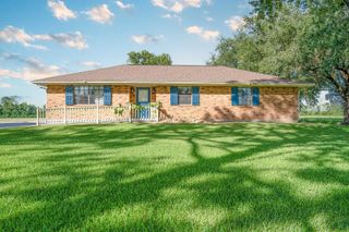 4308 Ferry Rd, Bourg, LA 70343