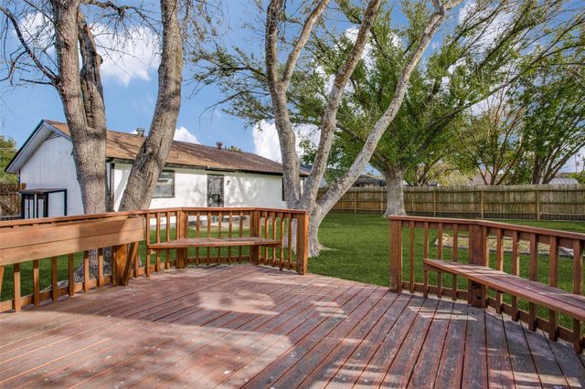 2212 Rifle Bend DR, Georgetown, TX 78626