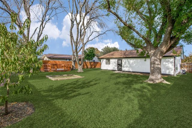 2212 Rifle Bend DR, Georgetown, TX 78626