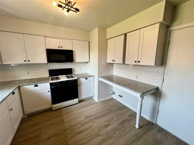 2212 Rifle Bend DR, Georgetown, TX 78626