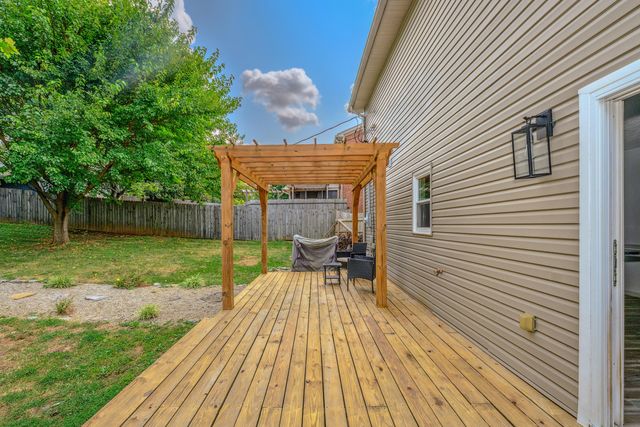 119 Applegrove Drive, Nicholasville, KY 40356