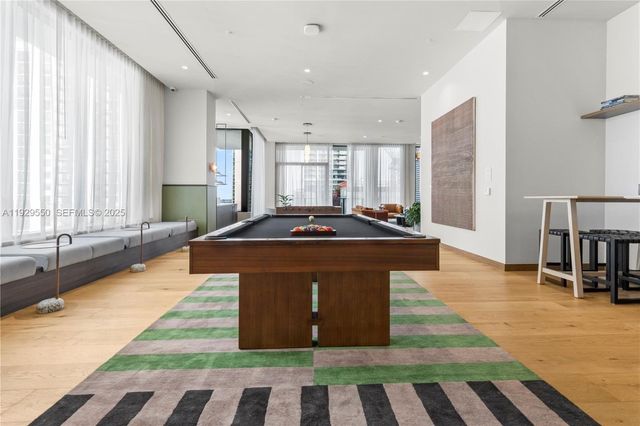 11 NE 6TH 2610, Miami, FL 33132