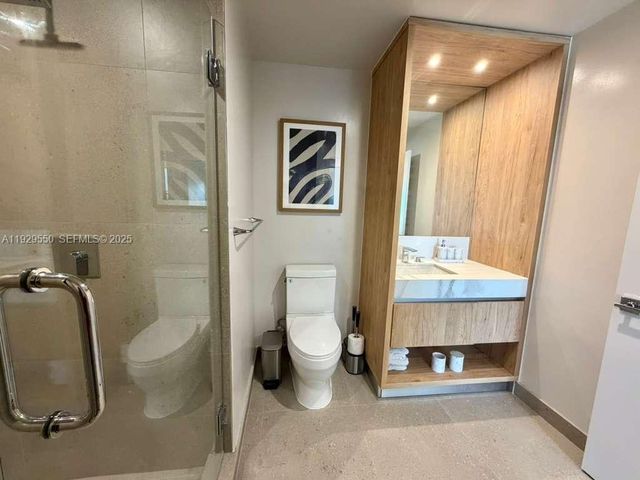 11 NE 6TH 2610, Miami, FL 33132