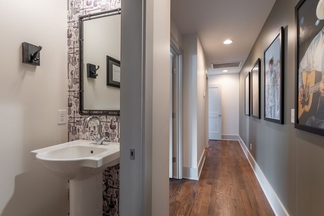 20A Fern Ave, Nashville, TN 37207