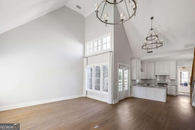 11231 Serenbe Lane, Chattahoochee Hills, GA 30268