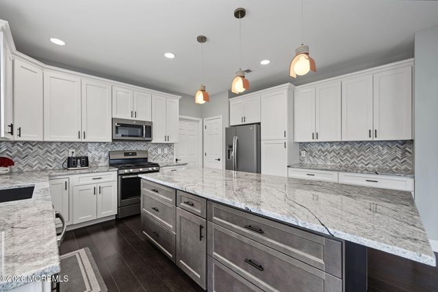 27 Goshawk Court, Morganville, NJ 07751