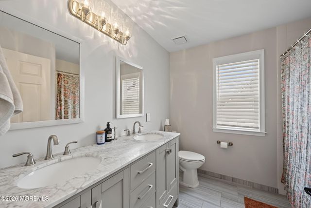 27 Goshawk Court, Morganville, NJ 07751