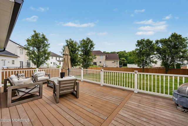 27 Goshawk Court, Morganville, NJ 07751