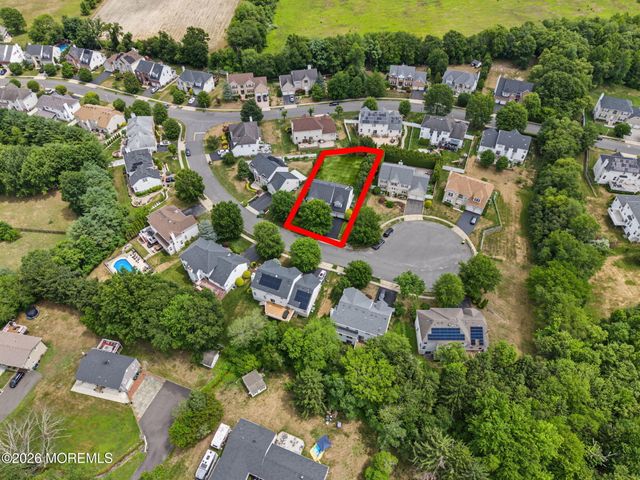 27 Goshawk Court, Morganville, NJ 07751