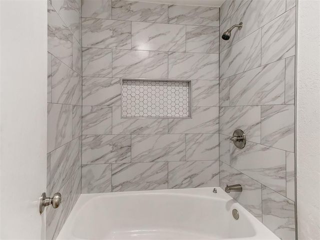 2921 Shadybrook Drive, Midwest City, OK 73110