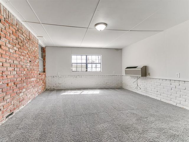 2921 Shadybrook Drive, Midwest City, OK 73110