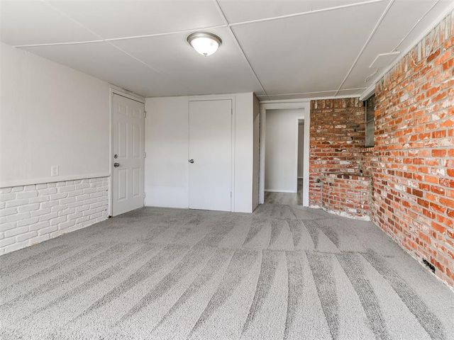 2921 Shadybrook Drive, Midwest City, OK 73110