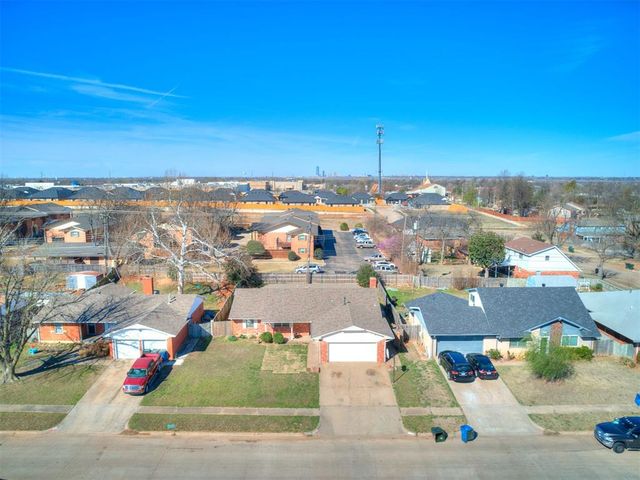 2921 Shadybrook Drive, Midwest City, OK 73110