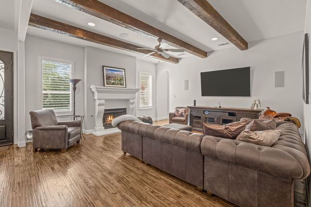 3649 Shelby Drive, Fort Worth, TX 76109