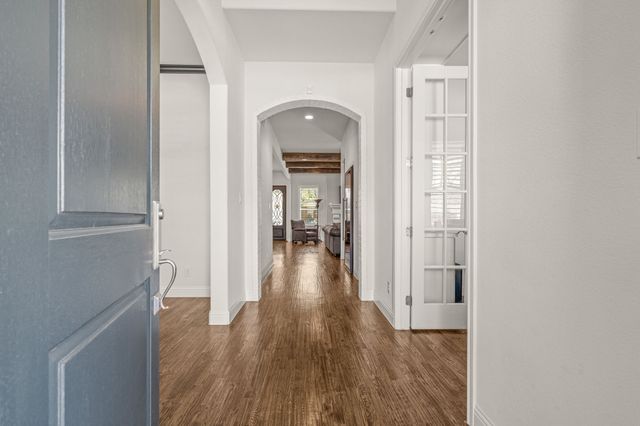 3649 Shelby Drive, Fort Worth, TX 76109