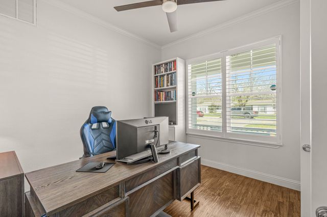 3649 Shelby Drive, Fort Worth, TX 76109