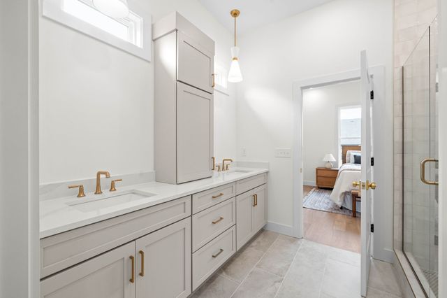 830 Willowicke Dr, Clarksville, TN 37043