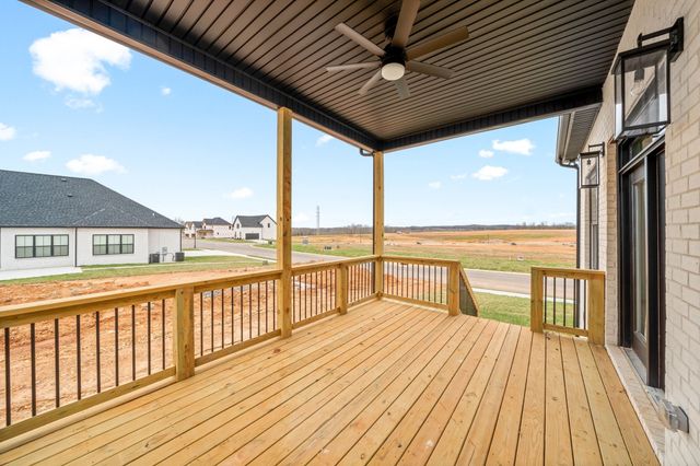 830 Willowicke Dr, Clarksville, TN 37043