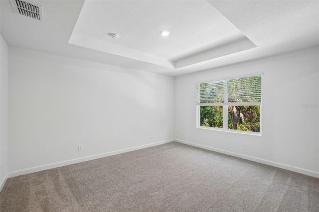 7556 DEER VALLEY CIRCLE, Tampa, FL 33635