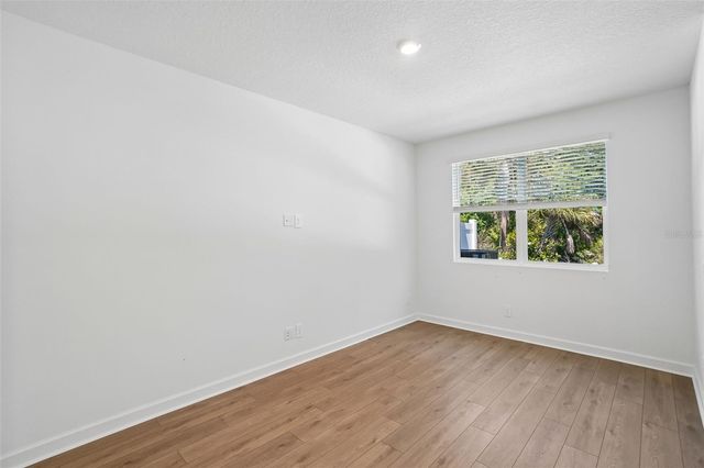 7556 DEER VALLEY CIRCLE, Tampa, FL 33635