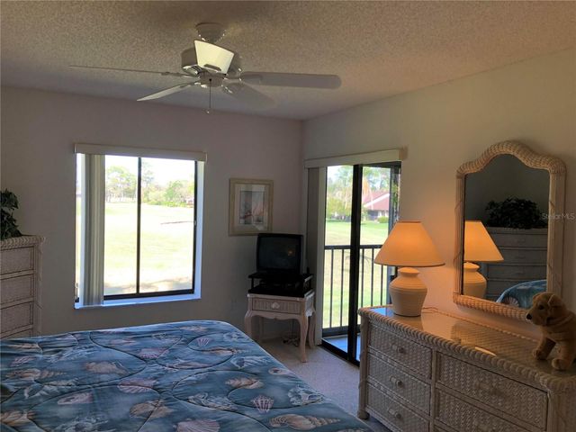 6211 TIMBER LAKE DRIVE B4, Sarasota, FL 34243