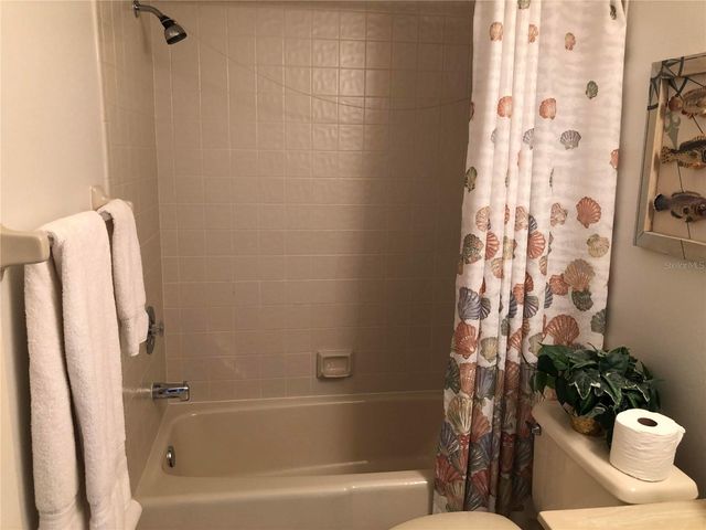 6211 TIMBER LAKE DRIVE B4, Sarasota, FL 34243