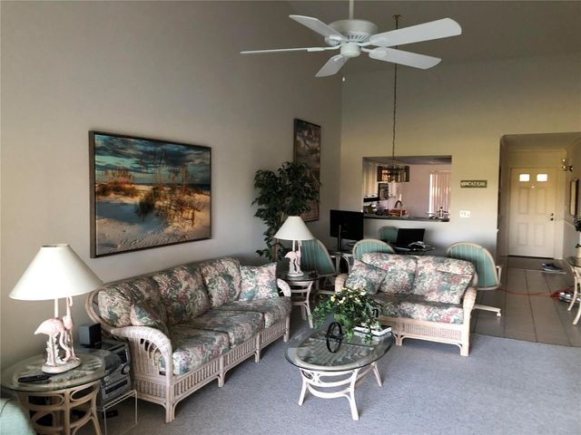 6211 TIMBER LAKE DRIVE B4, Sarasota, FL 34243