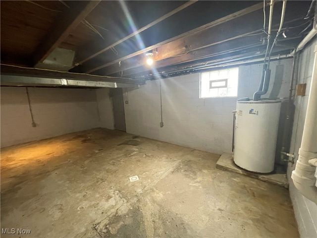 6161 Lily Lane SE, Amsterdam, OH 43903