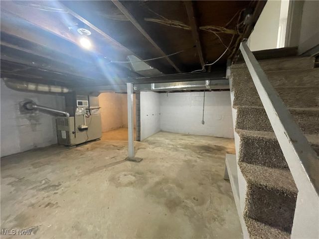 6161 Lily Lane SE, Amsterdam, OH 43903